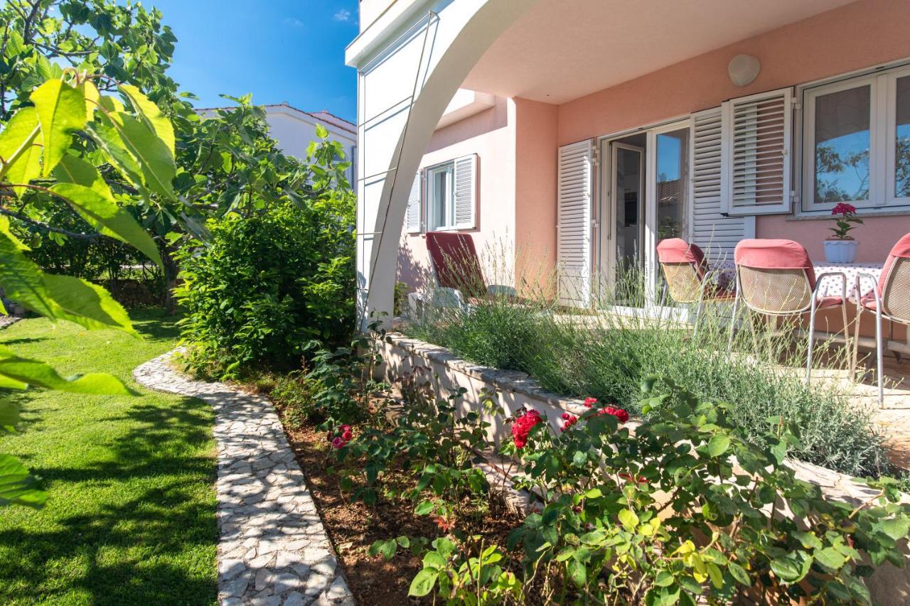 Apartment Lavanda With Beautiful Garden 克尔克 外观 照片