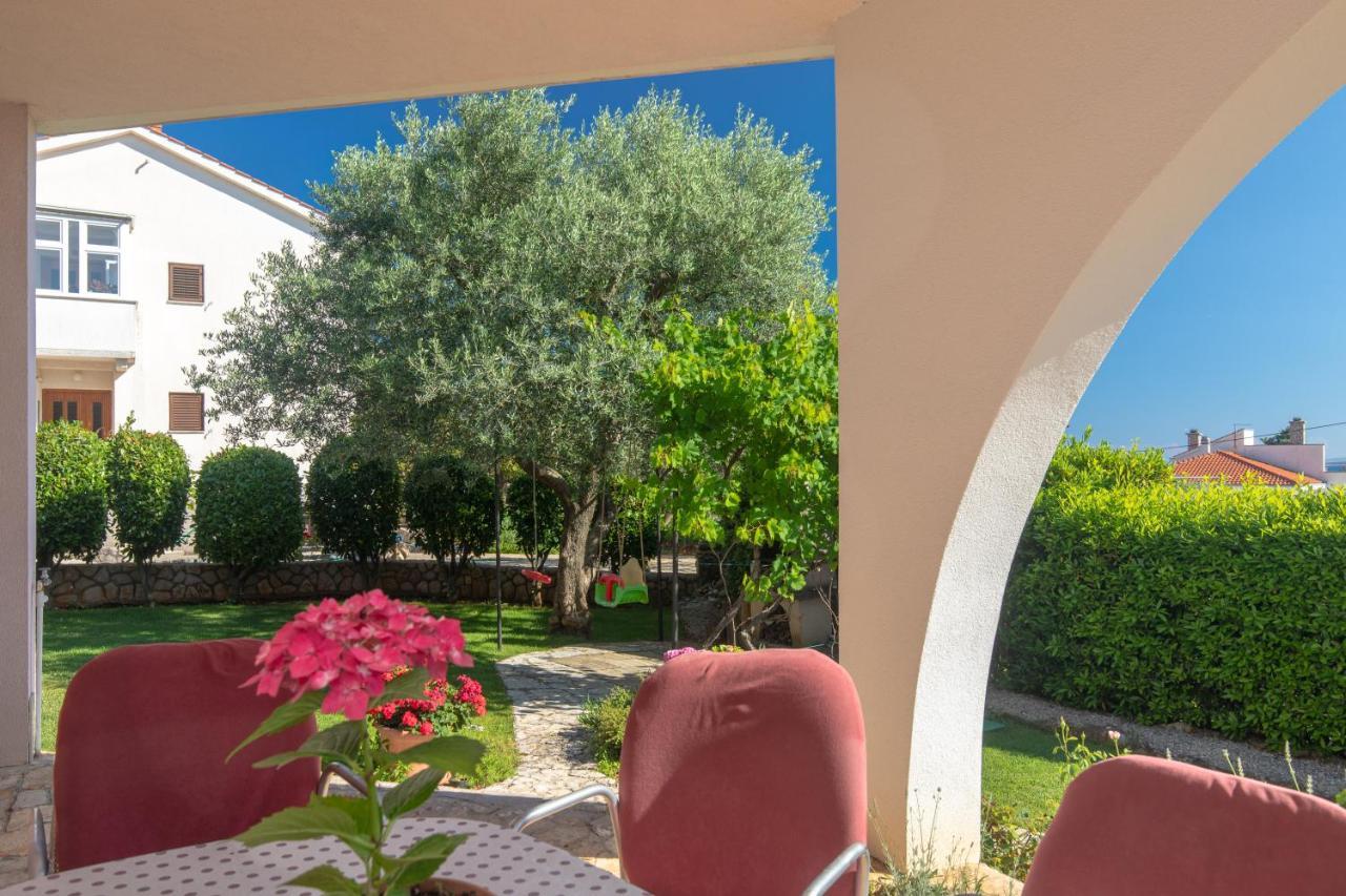 Apartment Lavanda With Beautiful Garden 克尔克 外观 照片